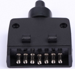 7 Pins Plug Socket